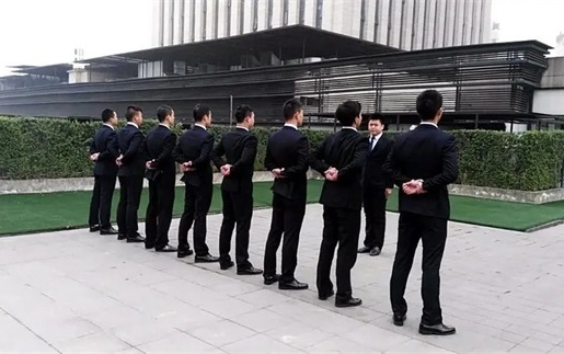 洪江解码催收流程透明化：债务清算的阳光路径
